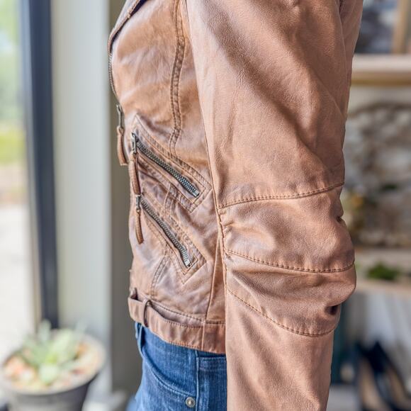 NWT- Blu Pepper, Carmel Brown Vegan Leather Moto Jacket, Women's Size Small - Picture 6 of 10